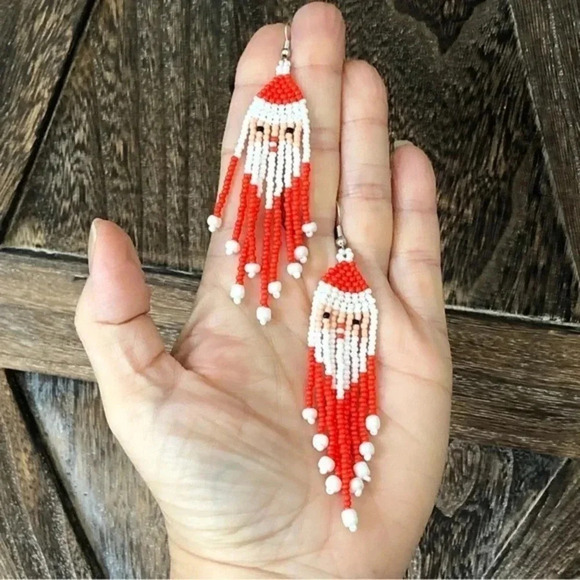 Handmade Gorgeous Santa Clause Holiday Tasseled Beaded Earrings NWT - Picture 1 of 4